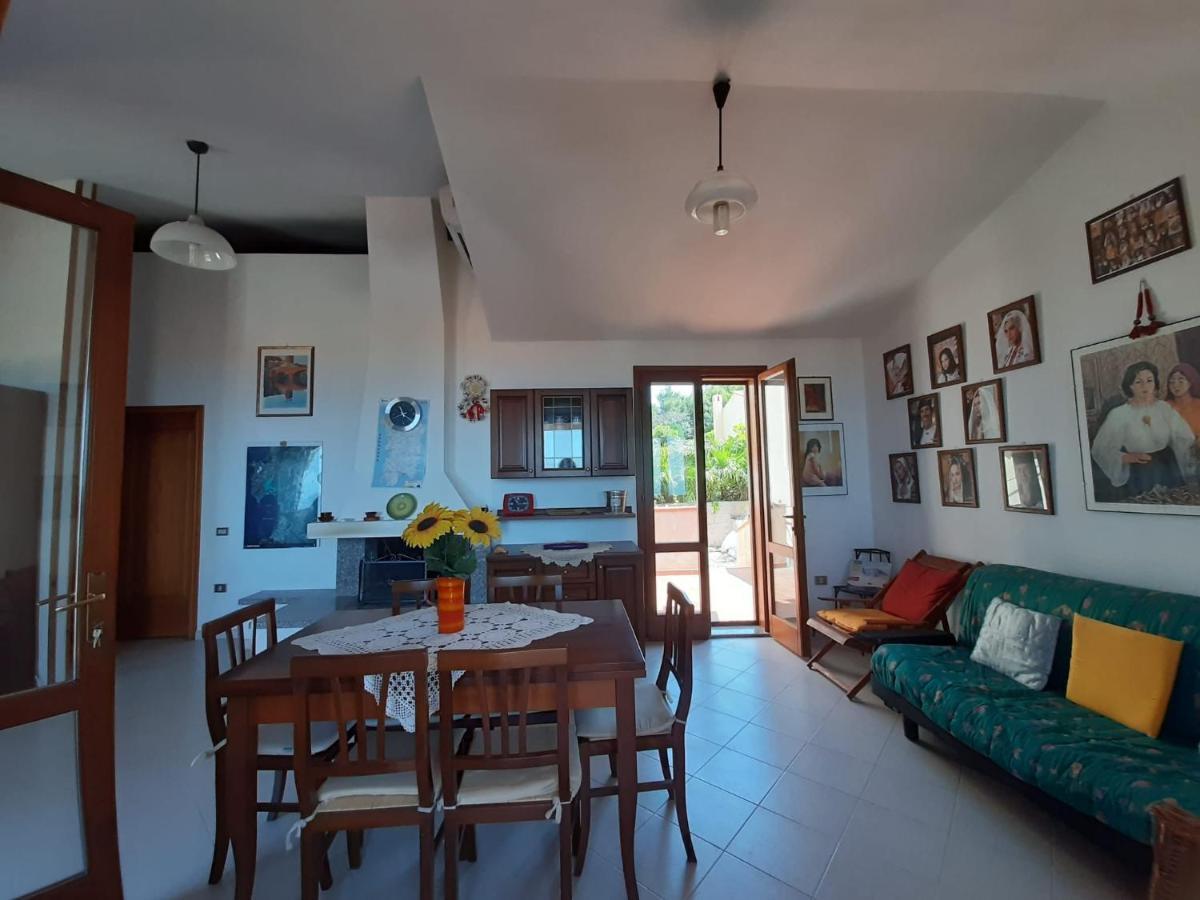Apartamento Il Giglio Vista Mare Funtana Meiga Exterior foto
