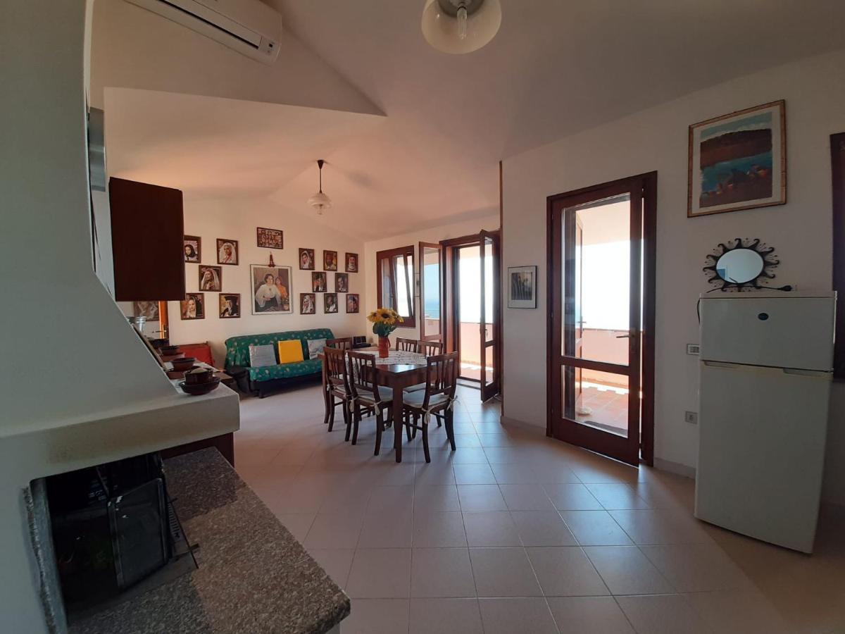 Apartamento Il Giglio Vista Mare Funtana Meiga Exterior foto